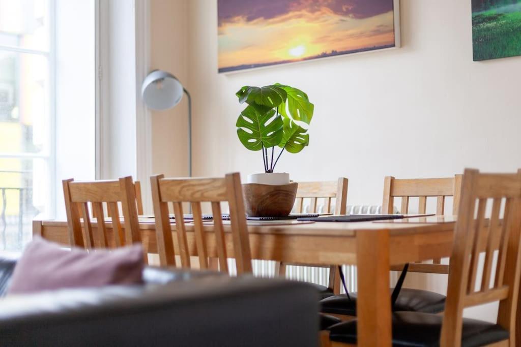 Spacious & Central 3-Bed Flat By Popular Waterloo! 伦敦 外观 照片